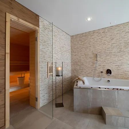 Chaeserrugg - Luxury, Sauna, Whirlpool & Mountain View Wildhaus